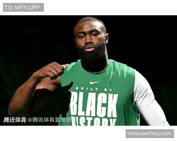 匿名球员称怀特是绿军本赛季成功的真正功臣而非杰伦布朗 匿名球员称怀特是绿军本赛季成功的真正功臣而非杰伦布朗